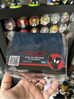 FiGPiN Mystery Mini Series 1 Spider-Man: Across the Universe Case 10 Enamel Pin